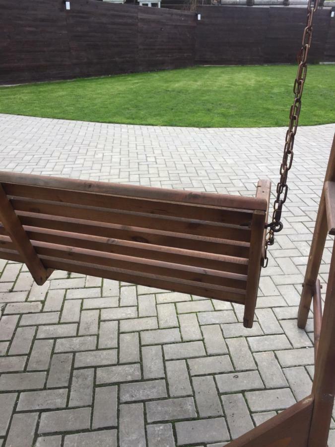 Shale Na Polotskoy Villa Bobruisk Bagian luar foto